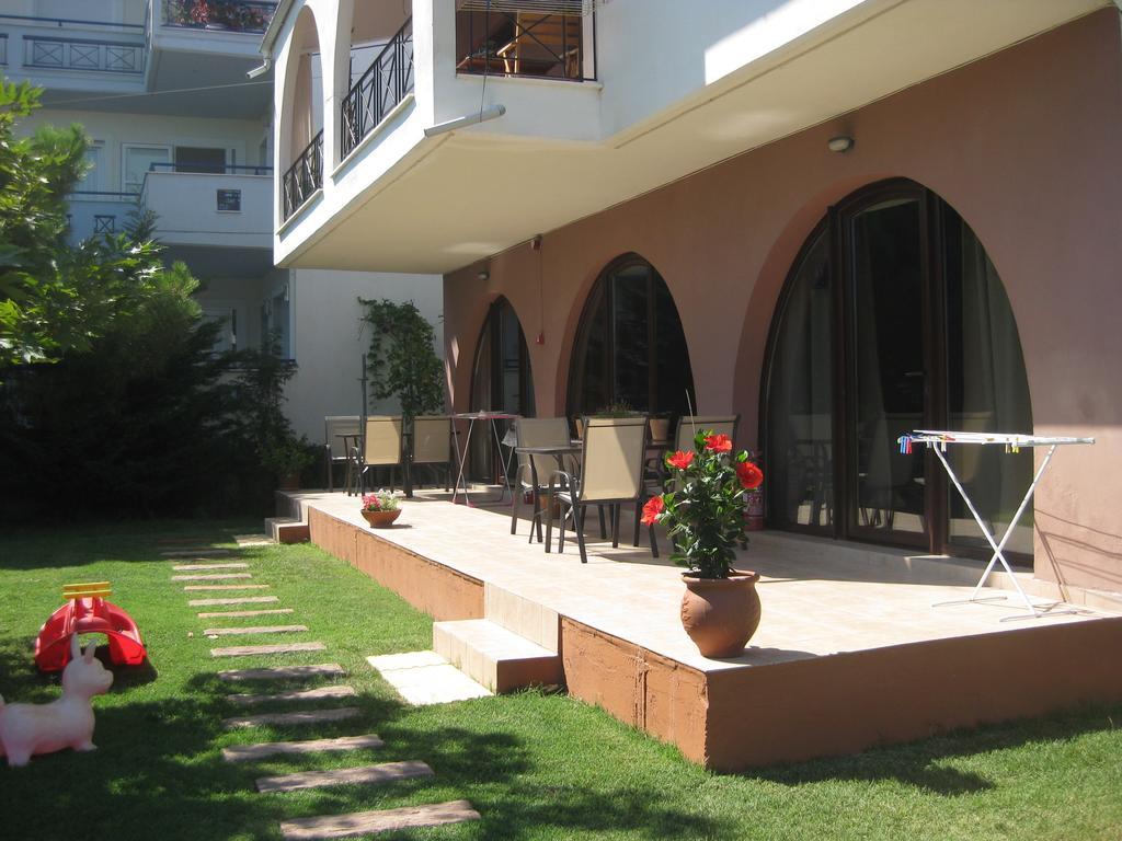 Nautica Bay Apartments Keramotí Esterno foto