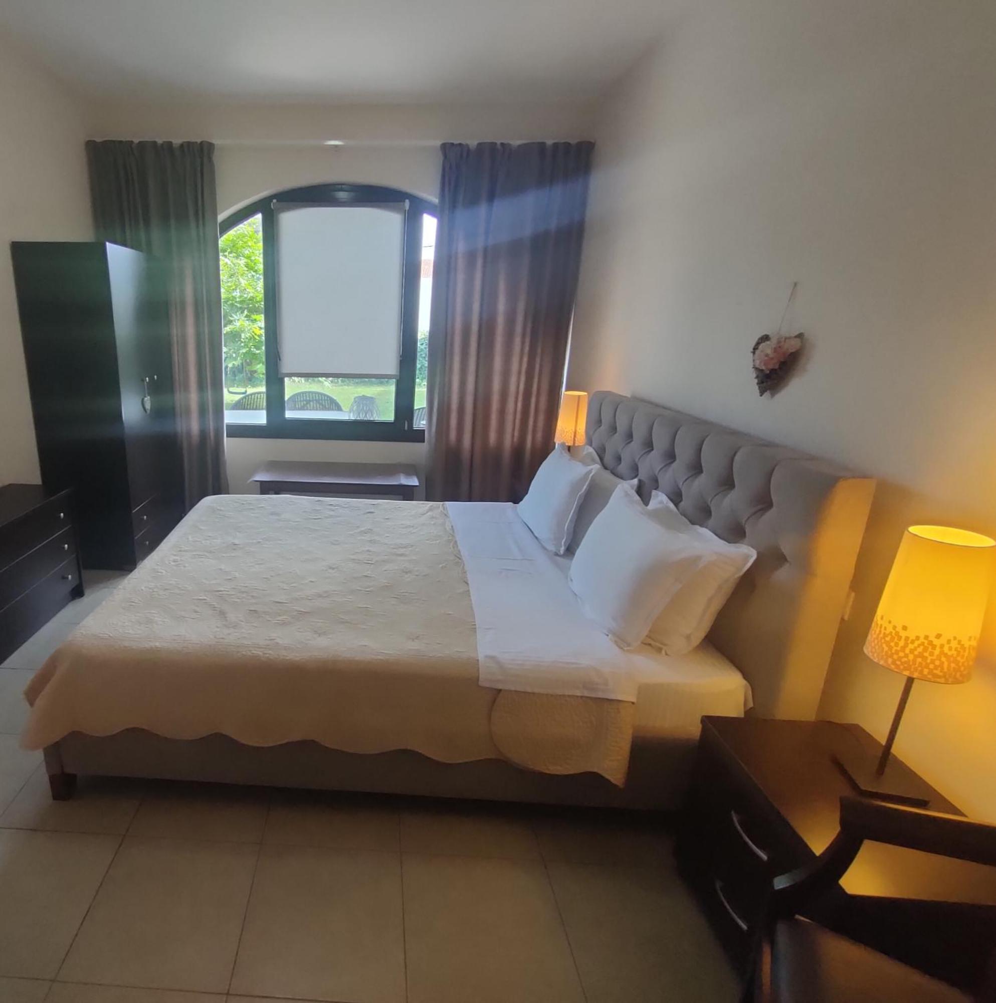 Nautica Bay Apartments Keramotí Esterno foto