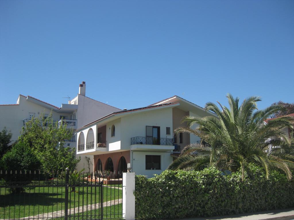 Nautica Bay Apartments Keramotí Esterno foto